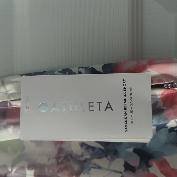 Athleta Savannah Bermuda Short Size S P NWT - Picture 3 of 5